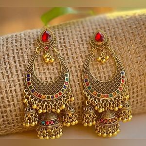 🎉3 for $20🎉 deal
Earrings. Indian Pakistani earrings